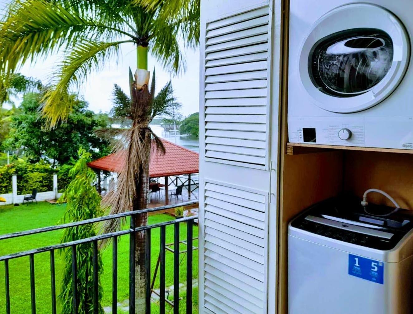Waterfront Sunset Apartment Nadi Exterior photo