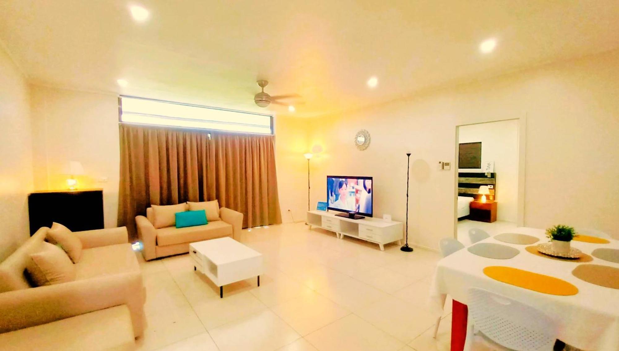 Waterfront Sunset Apartment Nadi Room photo